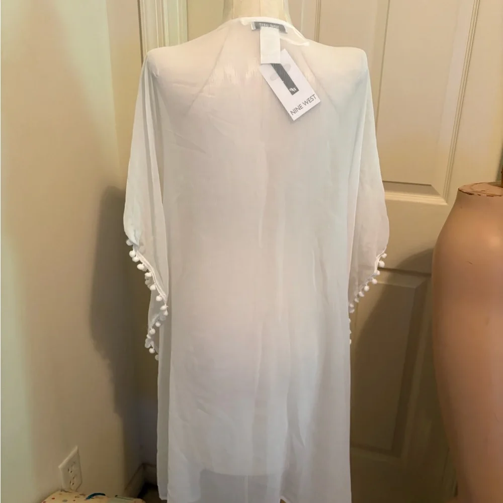 Nine West one size NWT $36 White Sheer Kimono with Pom Pom Trim fun beach cover - Picture 9 of 12